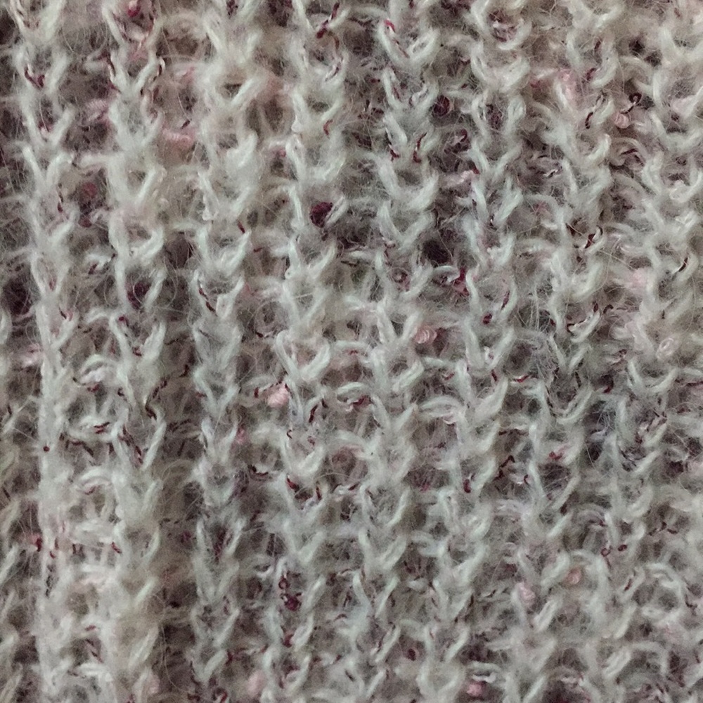 Pink sweater - Picture 2 of 2